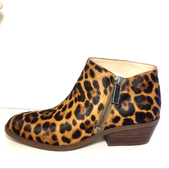 Leather Animal Print Block Heel Bootie Size 7 1/2 - Picture 2 of 9